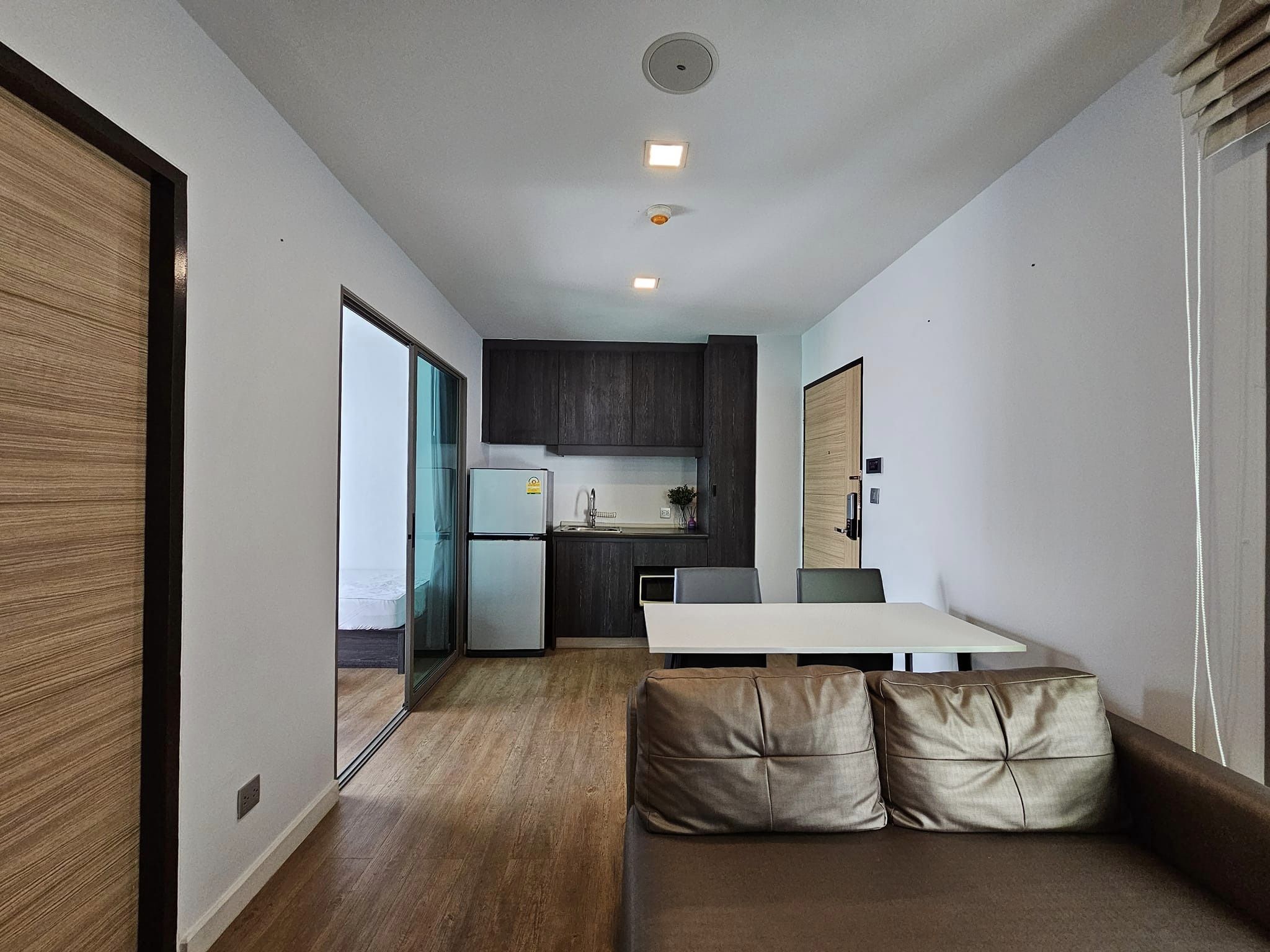 ปล่อยเช่าคอนโด Esta Phahol-Sapanmai (เอสต้า พหล-สะพานใหม่) - ห้องมุมเฟอร์เครื่องใช้ไฟฟ้าครบครั้น - ใกล้ BTS สถานีสายหยุด 200 เมตร / ศรีปทุมและเกษตร