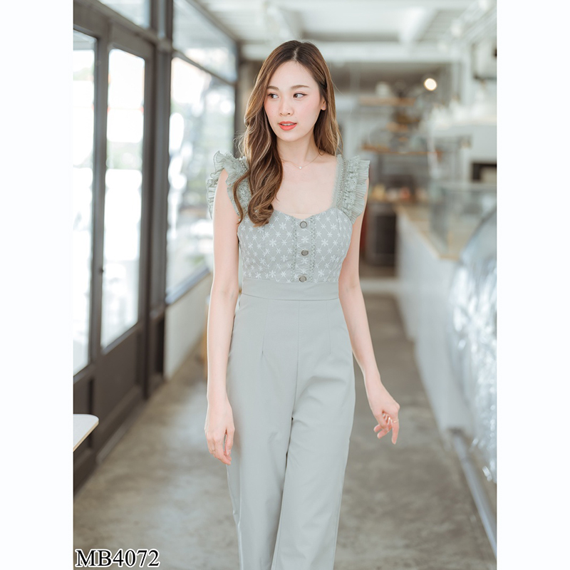 kudapy จั๊มสูทขายาวสีชมพู/สีเขียว สายเดี่ยวระบายแขนกุดลูกไม้สวยดูดี