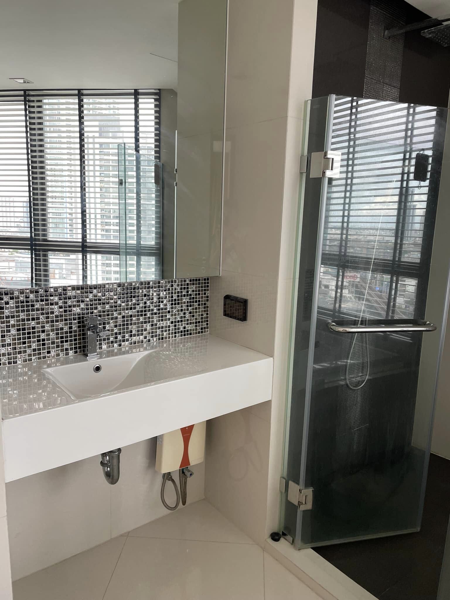 ปล่อยเช่าคอนโด Rhythm Sukhumvit 44/1 (ริทึ่ม สุขุมวิท 44/1) - 2ห้องนอน 2ห้องน้ำ(มีอ่างอาบน้ำ) 1ห้องนั่งเล่น - ใกล้ BTS พระโขนง - ขนาดห้อง 68.5 ตรม. ชั้น 17