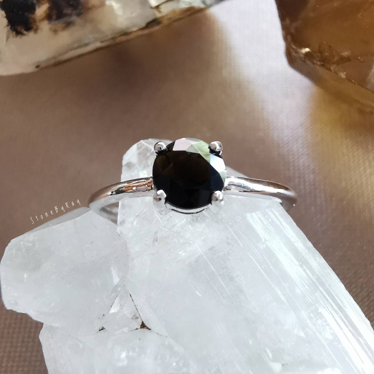 แหวนเงินหินสะเก็ดดาว Tektite