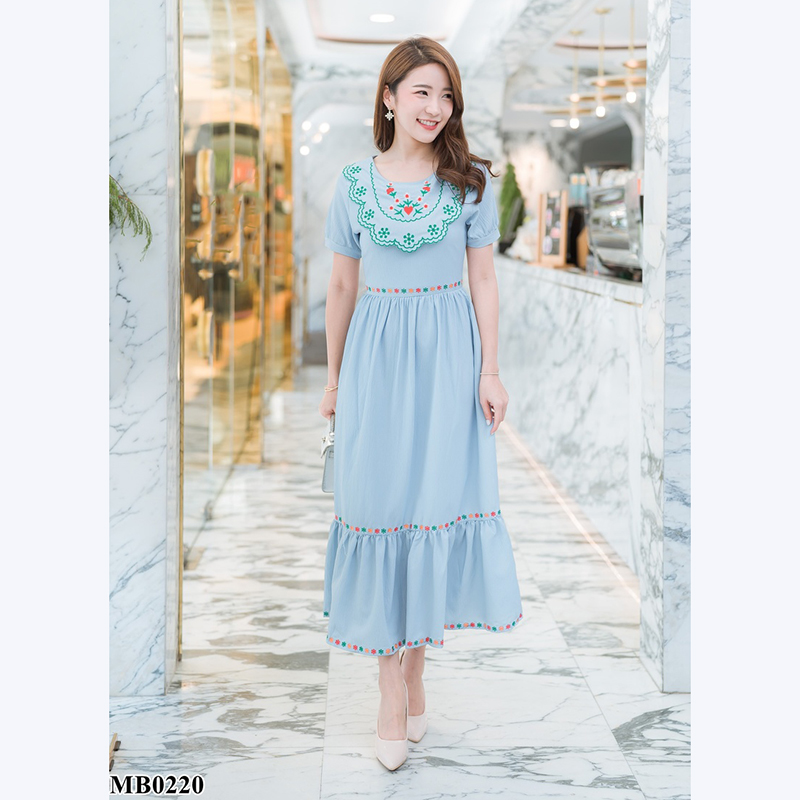 kudapyเดรสยาวสีชมพู/ฟ้า ปักดอกทรงยาว สวยดูดีคุณหนู