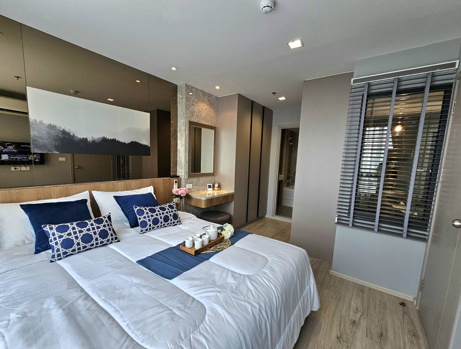 ให้เช่าห้องน่าอยู่ตกแต่งครบมีเครื่องซักผ้า BTS บางจาก สอบถามแอด Line ID : Smile-easy ที่ IDEO Sukhumvit 93