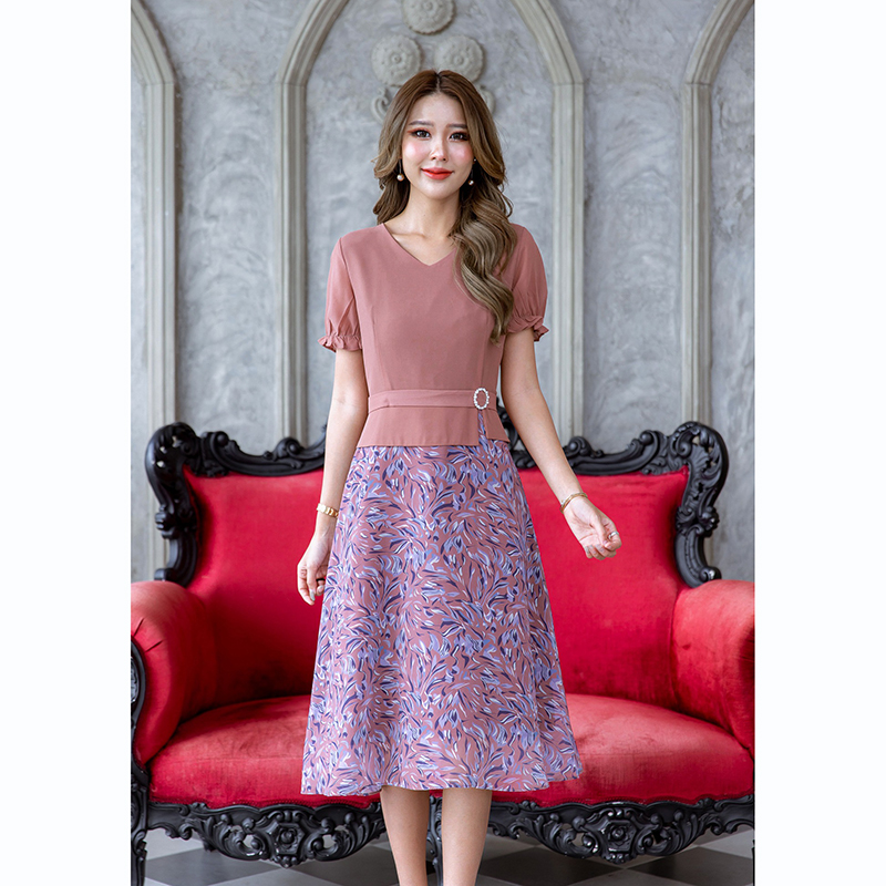 kudapy เดรสสั้นสีน้ำตาล/สีดำ ผ้าชีฟองฟ้าพริ้วใส่สบาย งานดีเทลช่วงตัวเสื้อเป็นผ้าชีฟองสีพื้นกระโปรงเป็นผ้าชีฟองพิมพ์ลาย