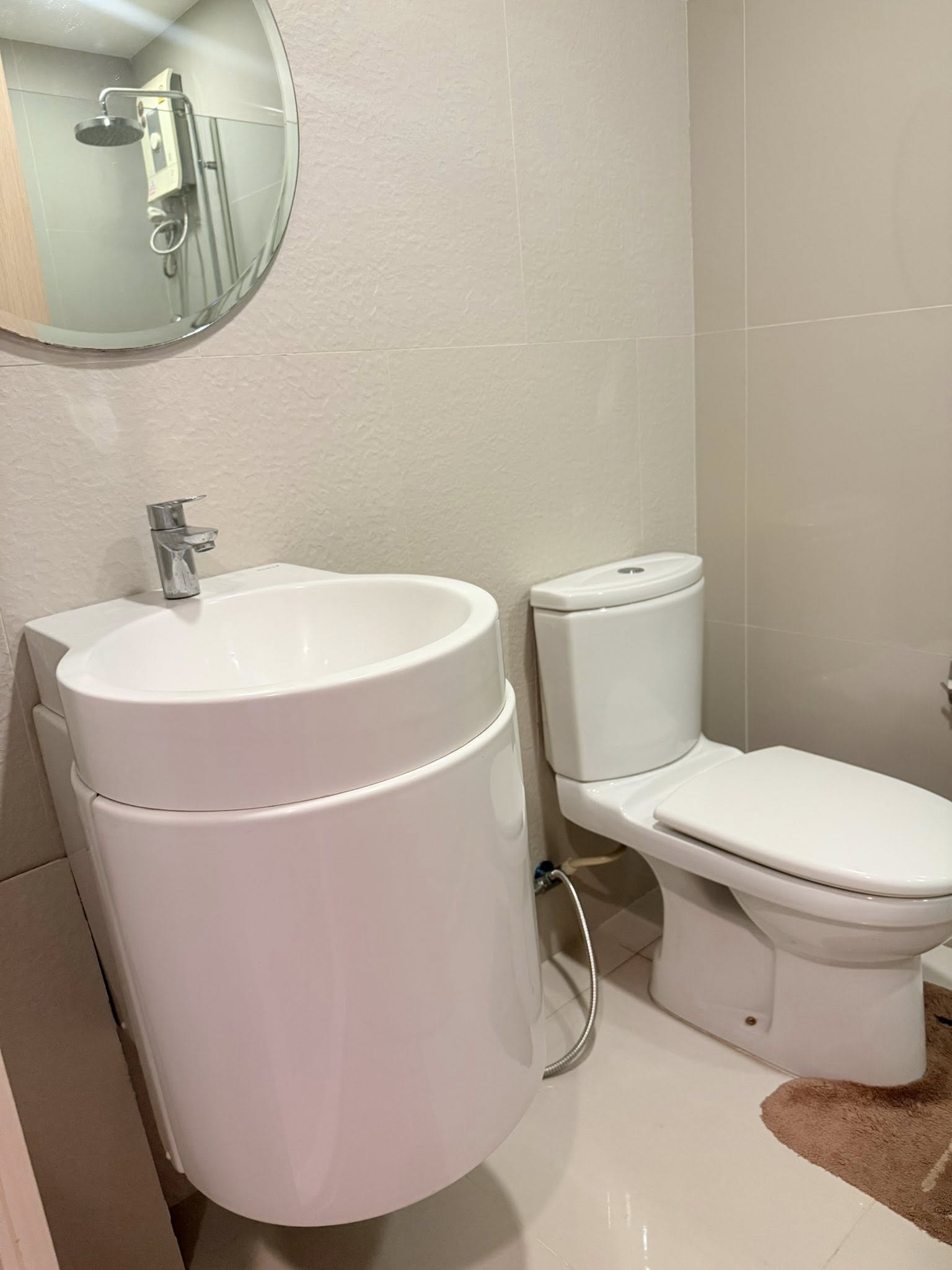 ขายคอนโด Rhythm Asoke 2 (ริทึ่ม อโศก 2) Studio / 1ห้องน้ำ ขนาดห้อง 22.56 ตรม. ชั้น 12 ขายขาดทุน 2.86 ล้านบาท รถไฟฟ้า MRT พระราม9 เพิ่งรีโนเวทห้องใหม่ สวยโปร่ง สบายตา พร้อมอยู่