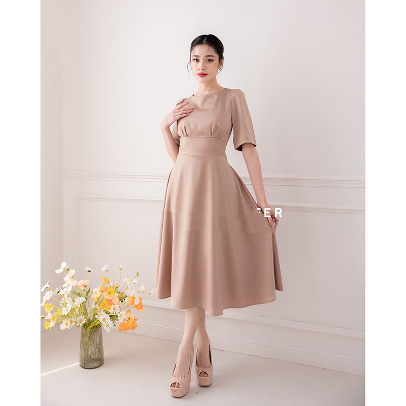 kudapy เดรสสั้นสีโอวัลติน/สีกรม/สีแดง/สีขาว กระโปรงบาน แขนสั้น ทรงรุ่นนี้ใส่แล้วสวยหวาน