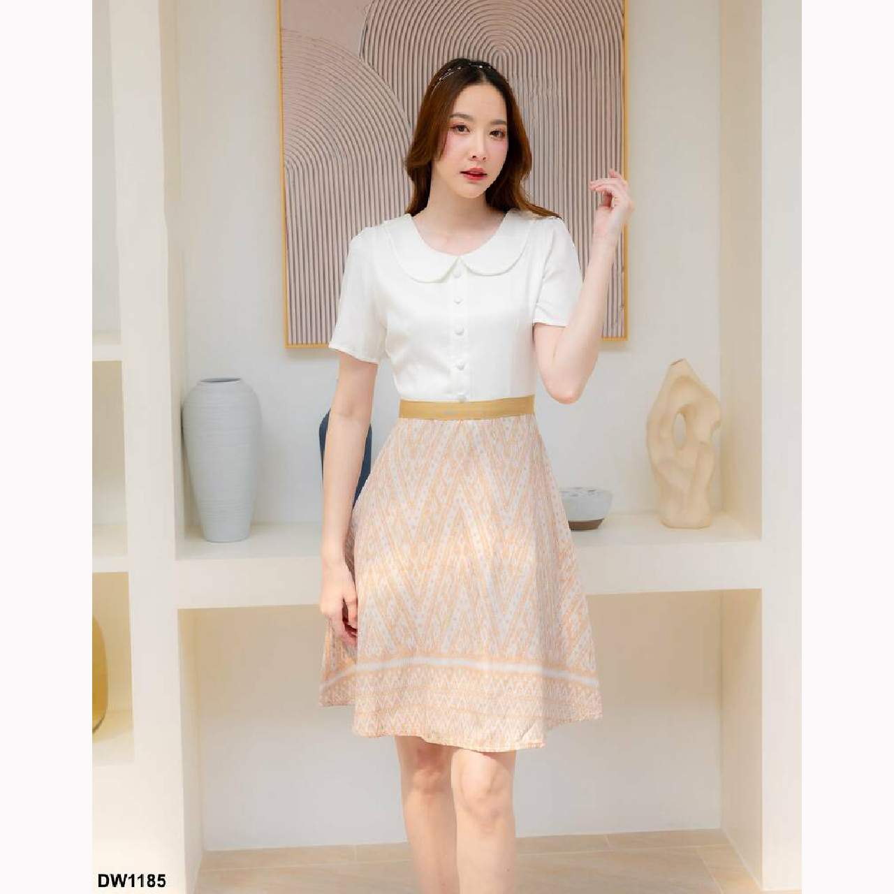 kudapy เดรสั้นสีชมพู/สีแดง/สีน้ำตาล/สีกรม คอปก งานกระดุมหน้า กระโปรงลายไทย งานสวยมากก แต่งขอบเอวใส่แล้วพรางหุ่น