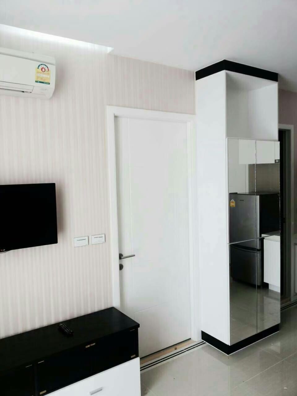 ปล่อยเช่าคอนโด TC Green Rama 9 (ทีซี กรีน พระราม 9) - 1ห้องนอน 1ห้องน้ำ 1ห้องนั่งเล่น - ใกล้ MRT พระราม 9 - ขนาดห้อง 37.5 ตรม. ชั้น 15 ตึก A