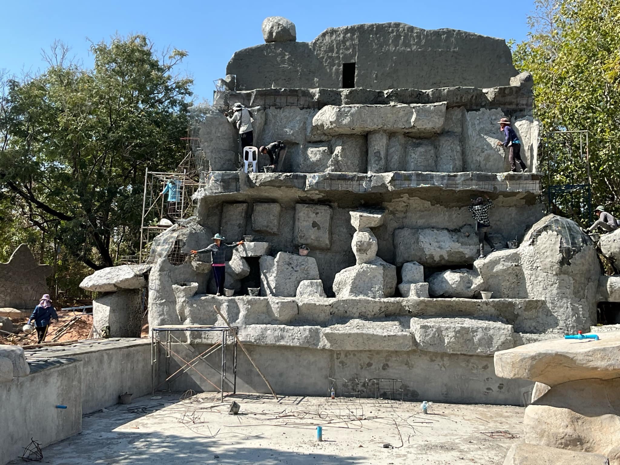 งานออกแบบ จัดสร้างสวนพุทธศิลป์ อุทยานพระนาดูนทะลุมิติ จ.มหาสารคาม สอบถาม โทร 061-6592998