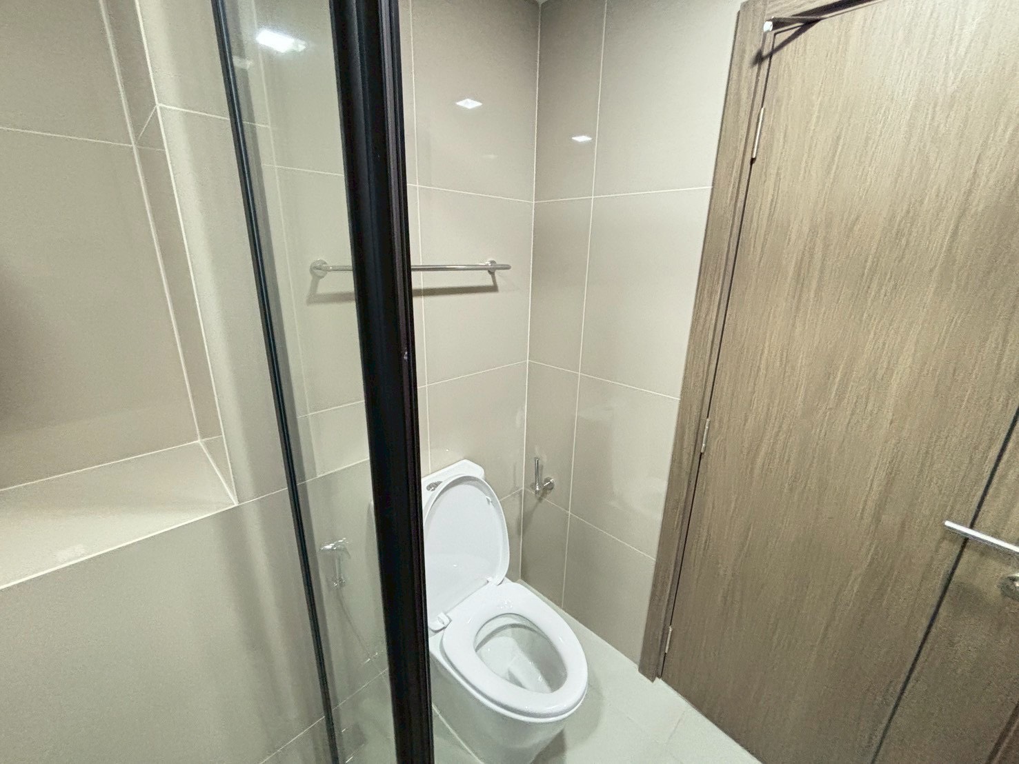 ให้เช่าคอนโด The muve Pradipat (เดอะ มูฟ ประดิพัทธ์) โซน รถไฟฟ้า BTS สะพานควาย ห้องแบบ Studio / 1ห้องน้ำ / โซนครัวปิด ขนาดห้อง 25 ตรม. ชั้น 6