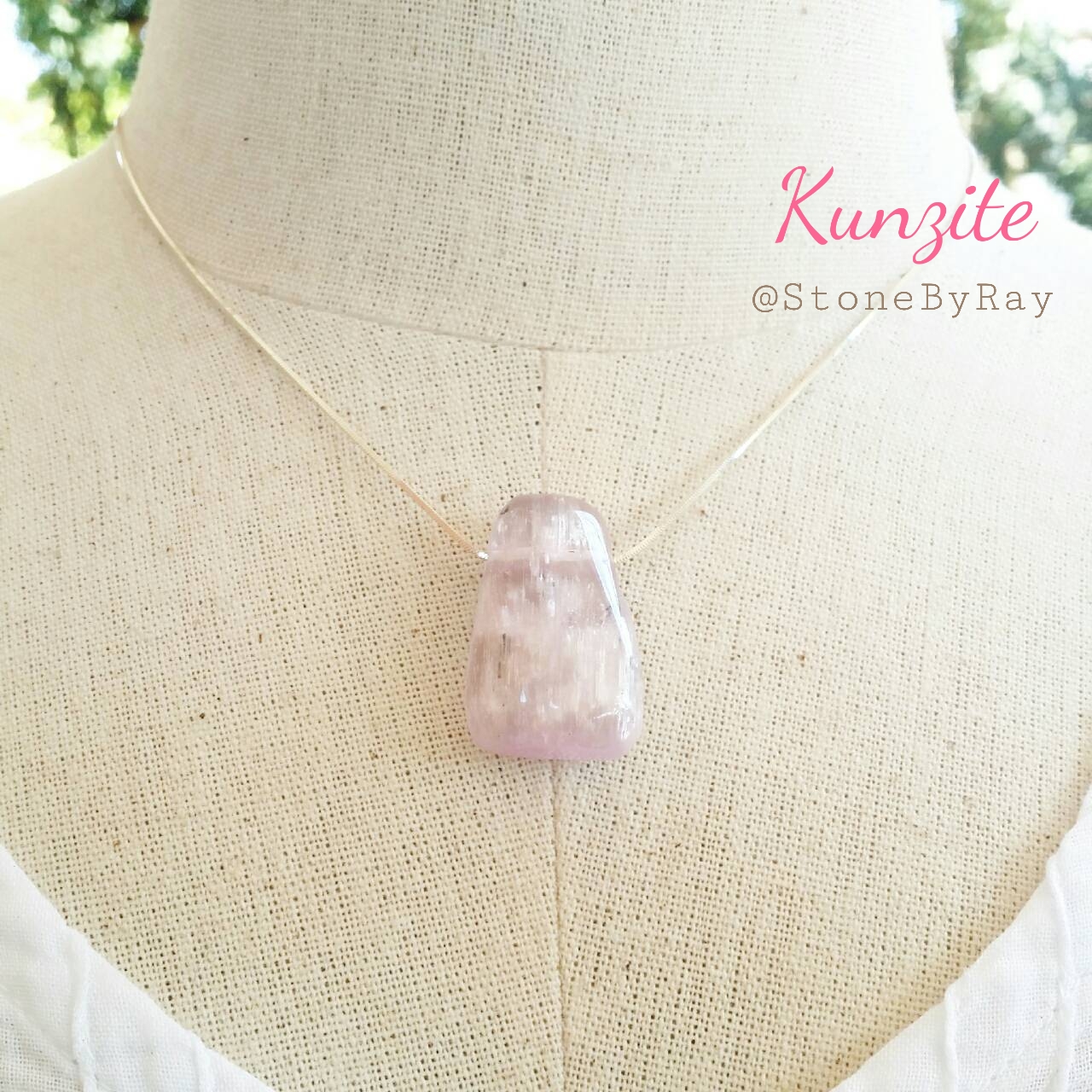 สร้อยคอเงินจี้หินคุนไซต์ Kunzite