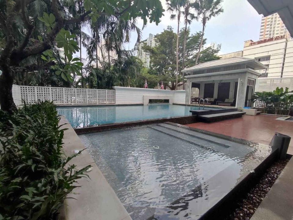 สนใจชมห้องติดต่อได้เลย Line ID: Smile-easy ปล่อยเช่าคอนโด The Bangkok Sathorn - Taksin (เดอะ แบงค็อก สาทร - ตากสิน) - 2ห้องนอน 2ห้องน้ำ 1ห้องนั่งเล่น - ใกล้ BTS กรุงธน - ขนาดห้อง 71 ตรม. ชั้น 4 ตึก A มีที่จอดรถ 1 คัน