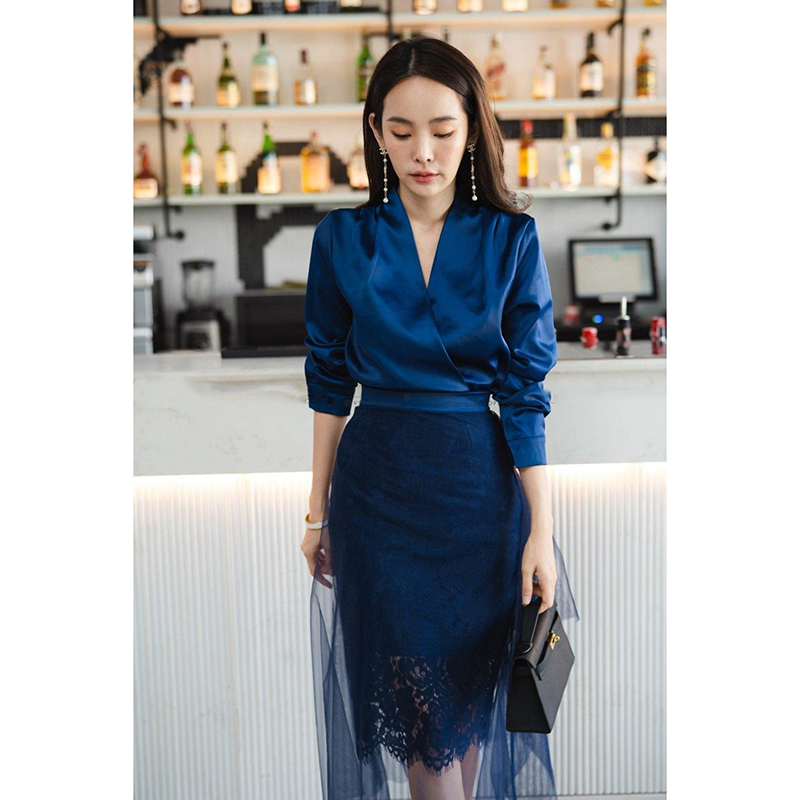 kudapy เซตเสื้อเชิ้ต+กระโปรง สีน้ำเงินกรมท่า/สีแดง ผ้าวาเลนเนื้อนิ่มลื่นใส่สบาย