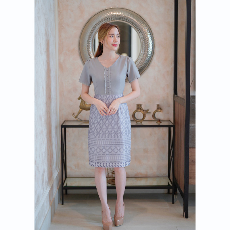 kudapy เดรสสั้นสีชมพู/สีเหลือง/สีเทา แต่งลูกไม้กระโปรงลายไทย