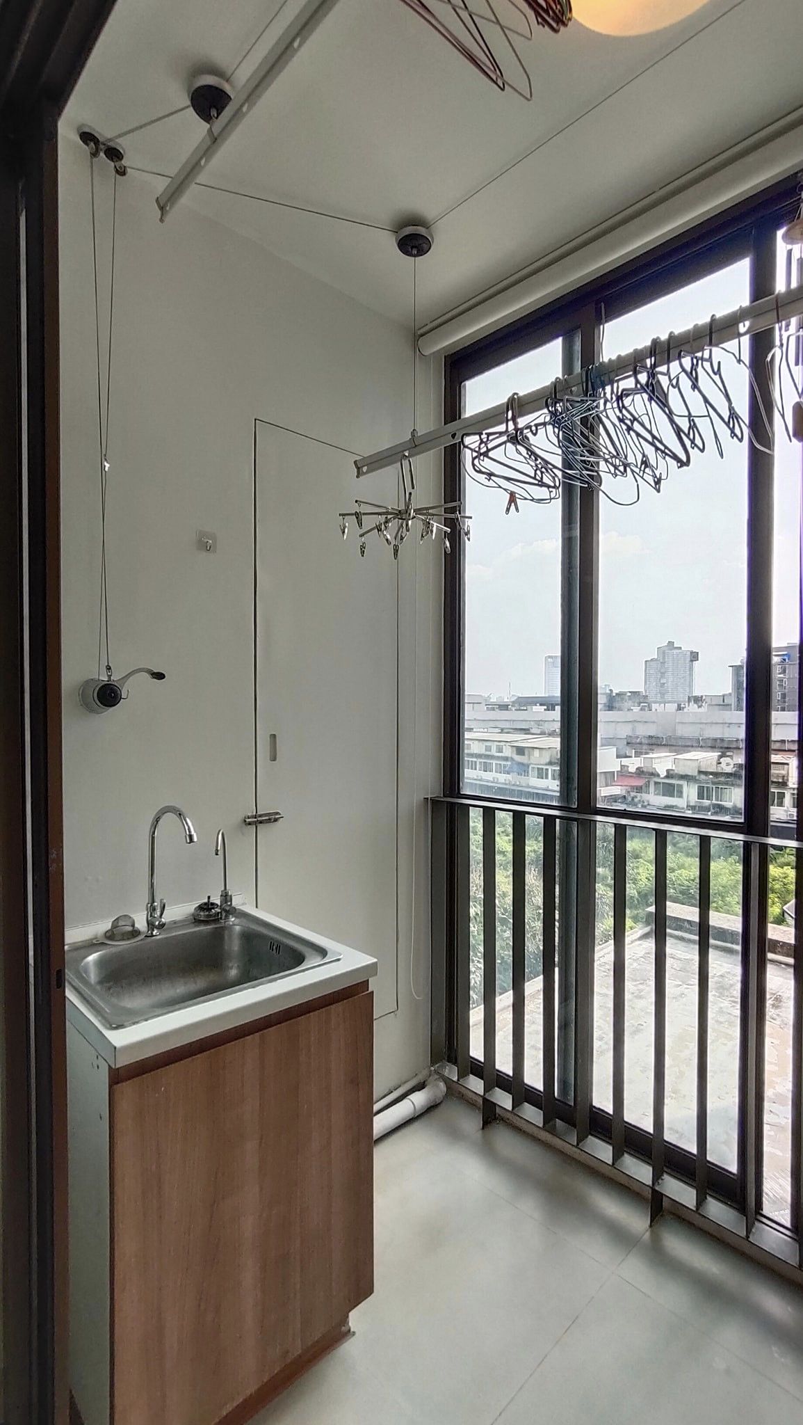 คอนโด ติด bts อุดมสุข IDEO Mix Sukhumvit 103 ให้เช่าห้องตกแต่งเฟอร์พร้อมอยู่ สอบถามแอด Line ID : Smile-easy