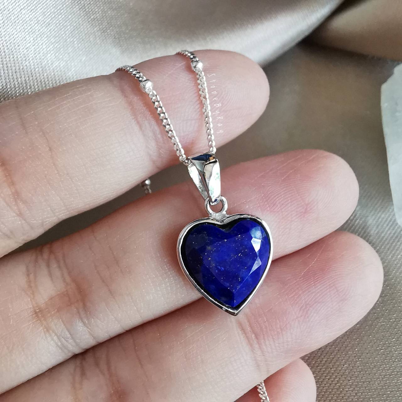 สร้อยคอเงินจี้หินลาพิสลาซูลีทรงหัวใจ Lapis Lazuli