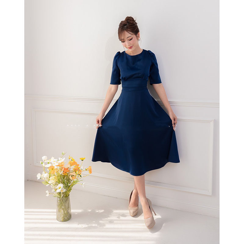 kudapy เดรสสั้นสีโอวัลติน/สีกรม/สีแดง/สีขาว กระโปรงบาน แขนสั้น ทรงรุ่นนี้ใส่แล้วสวยหวาน