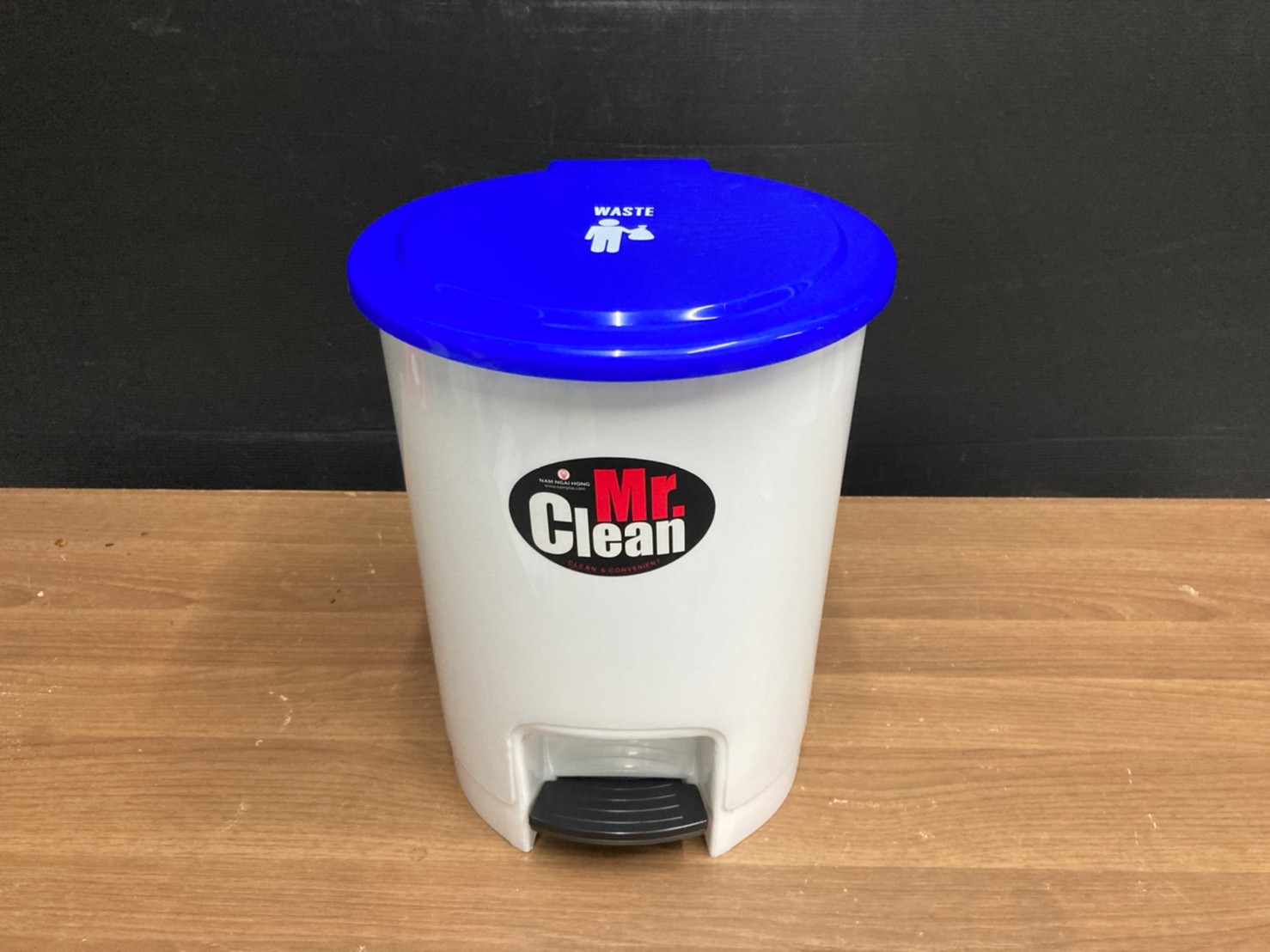 ถังขยะทรงกลม เท้าเหยียบ 12ลิตร