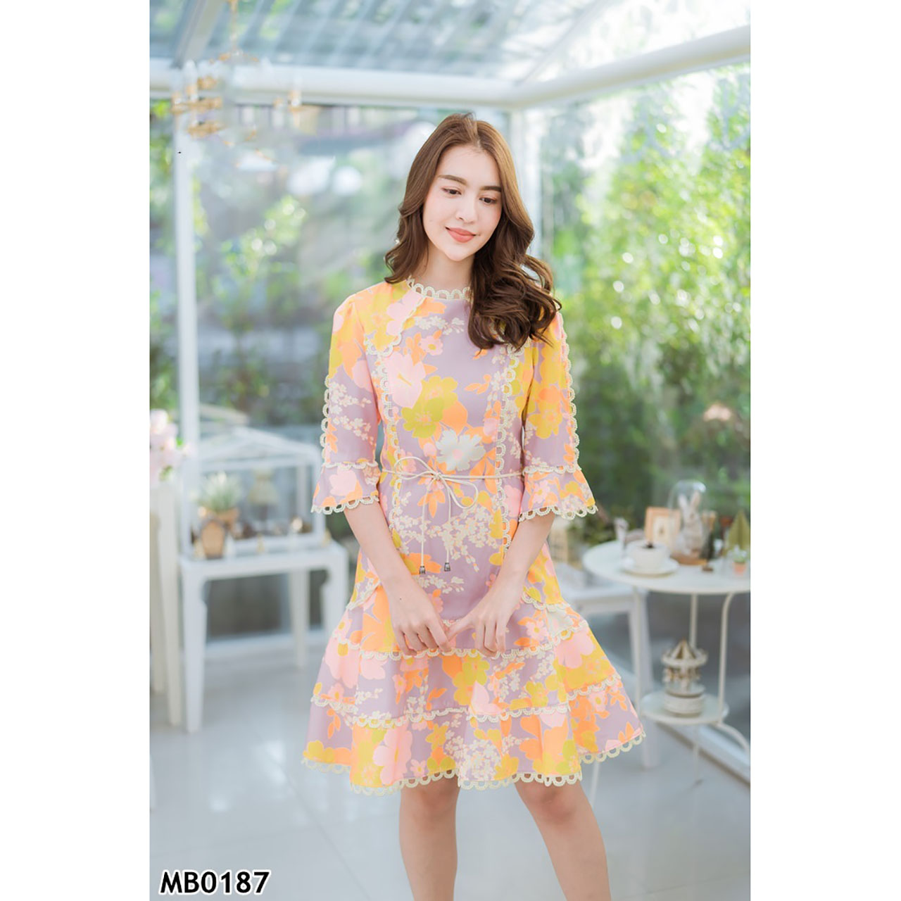 kudapy เดรสสั้น ลายดอกเหลืองส้มคอห่วง เดรสลายดอกสีหวาน