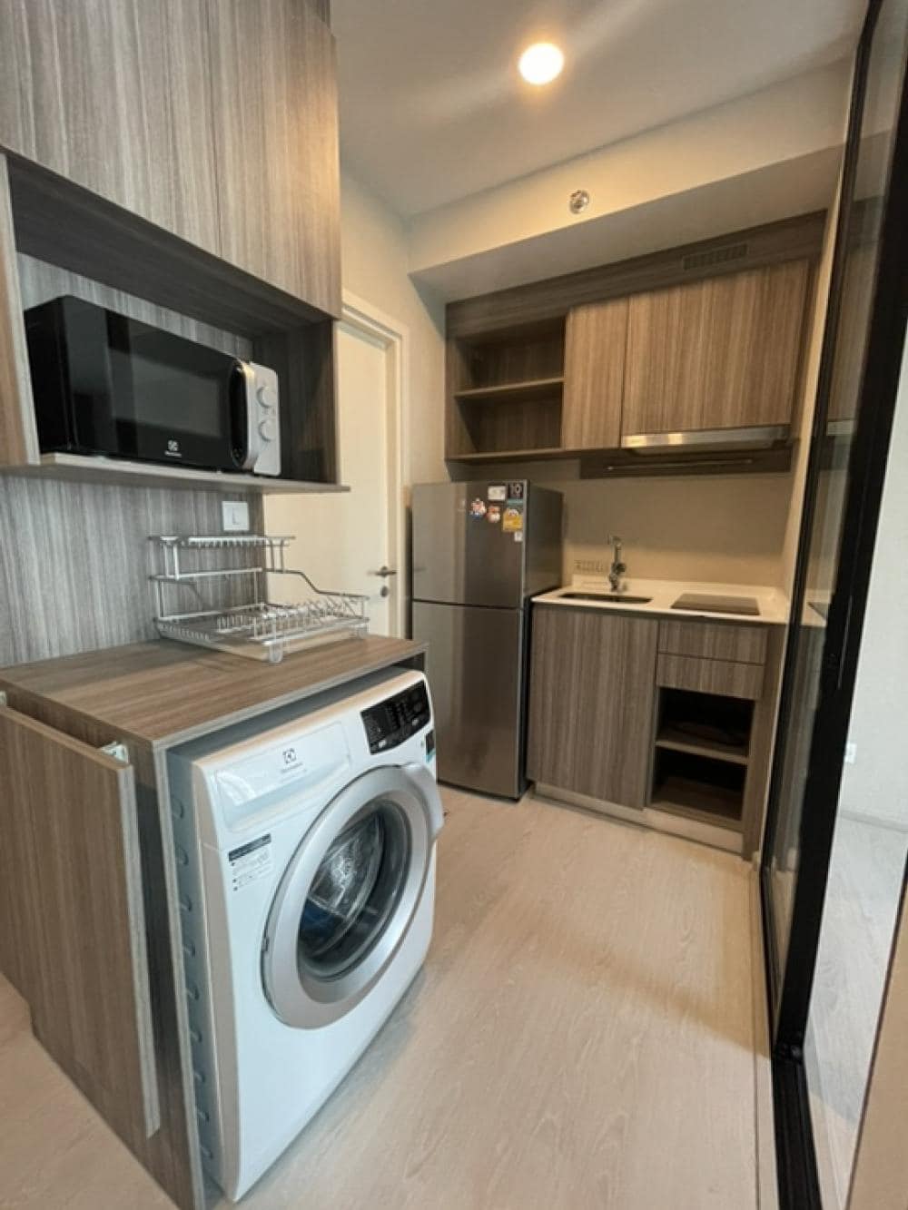 ให้เช่าคอนโด ไนท์บริดจ์ พหลโยธิน อินเตอร์เชนจ์ (Knightsbridge Phaholyothin Interchange ) - 1 bed room plus 1ห้องอเนกประสงค์ พร้อมเข้าอยู่ - การเดินทาง: ใกล้ BTS สถานี วัดพระศรี(Skywalk)และMRT สายสีชมพูสถานีรามอินทรา 5 - ใกล้ โลตัสหลักสี่