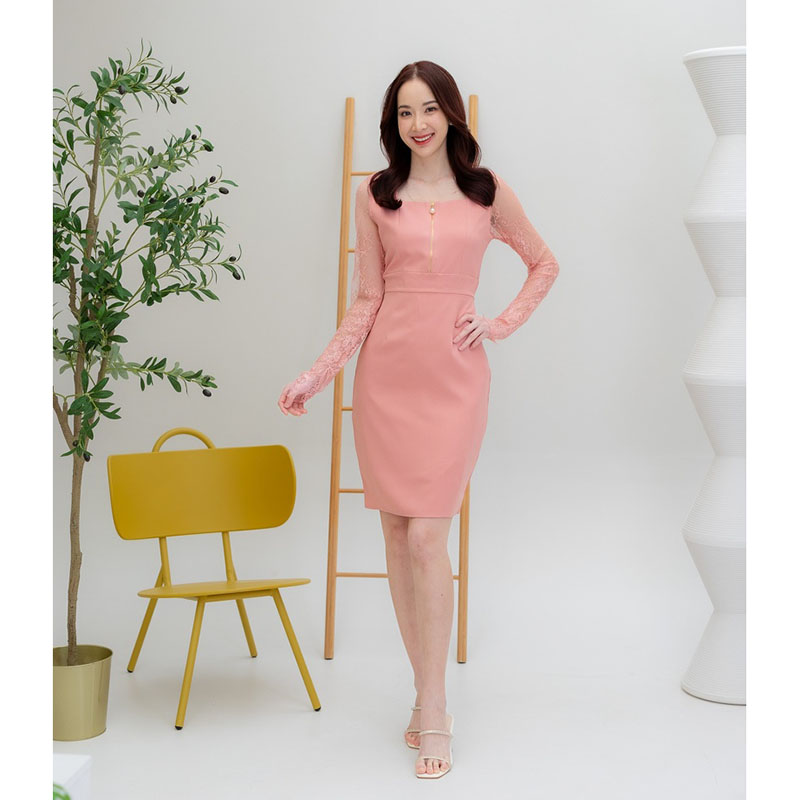 kudapy เดรสสั้นสีชมพู/สีขาว/สีดำ อกซิบแขนลูกไม้ยาว