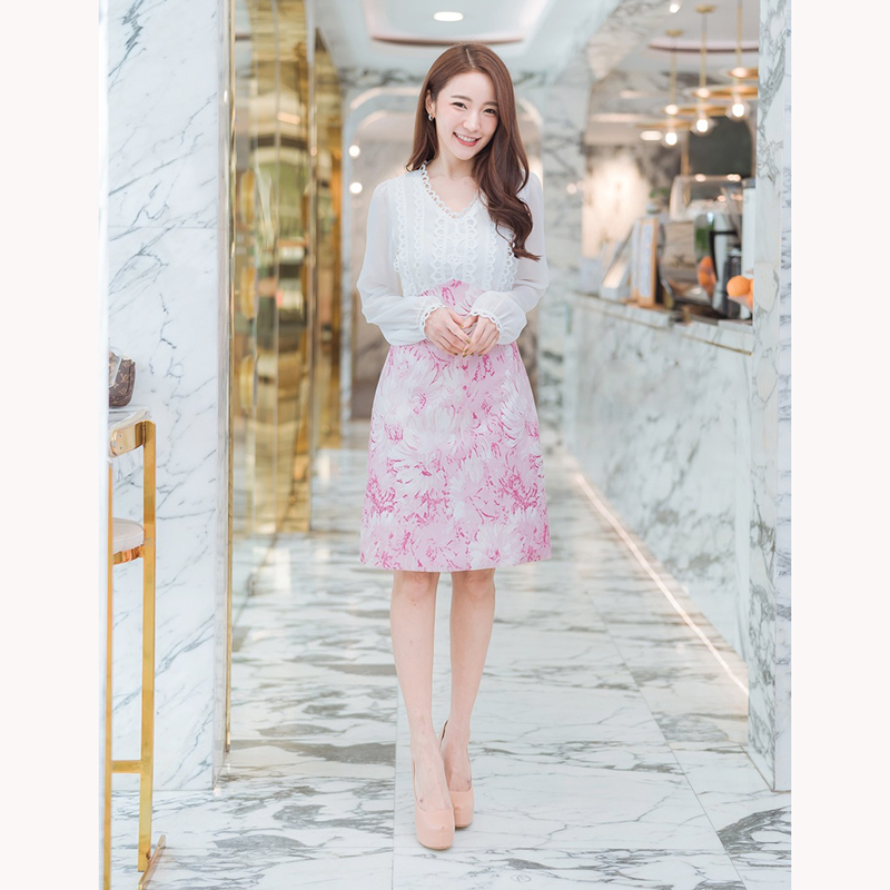 kudapy เดรสสั้นสีชมพู/สีกรม แขนยาวผ้าลูกไม้ใส่สวยดูดีออกแนวหวานน่ารักๆ