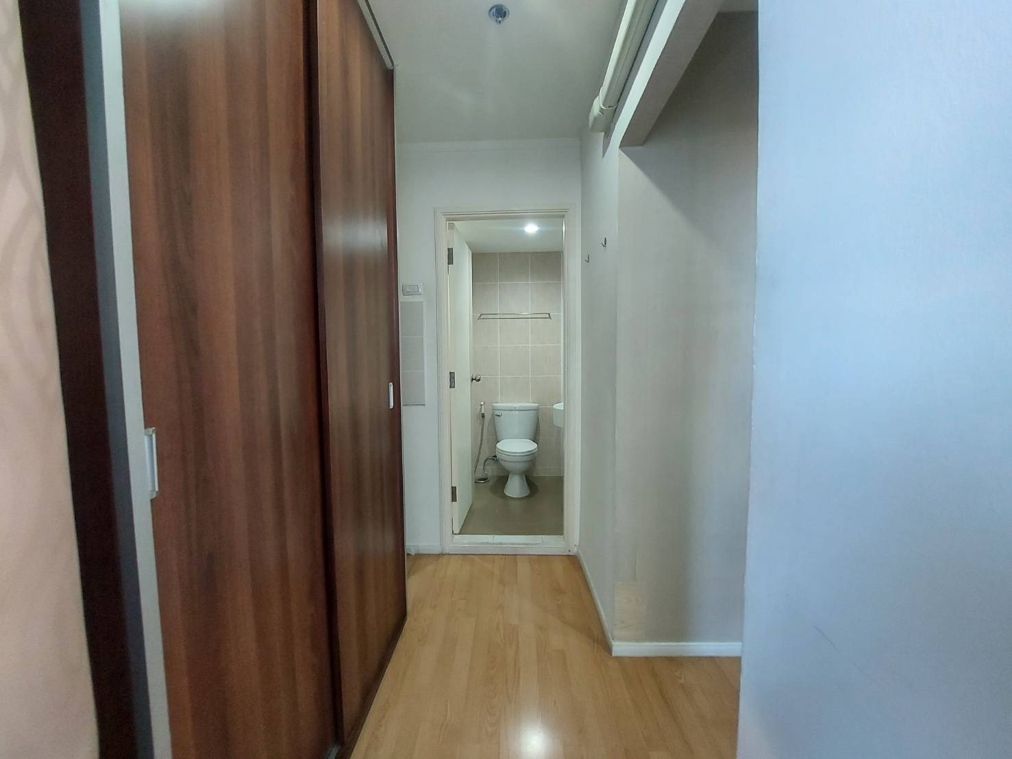 ให้เช่าคอนโด Lumpini Mega city Bangna (ลุมพินี เมกะ ซิตี้ บางนา) High Rise โซนพื้นที่ เมกะบางนา ห้องแบบ 2ห้องนอน 2ห้องน้ำ ขนาดห้อง 52 ตรม. ชั้น 12A ตึก C