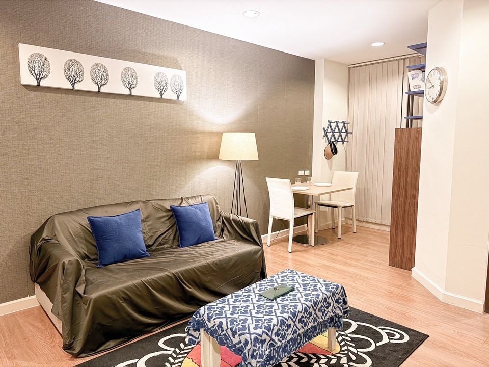 สนใจชมห้องติดต่อได้เลย Line ID: Smile-easy ปล่อยเช่าคอนโด The Address Sukhumvit 42 (ดิ แอดเดรส สุขุมวิท 42) - 1ห้องนอน 1ห้องน้ำ 1ห้องนั่งเล่น - ใกล้ BTS เอกมัย - ขนาดห้อง 45 ตรม. ชั้น 3