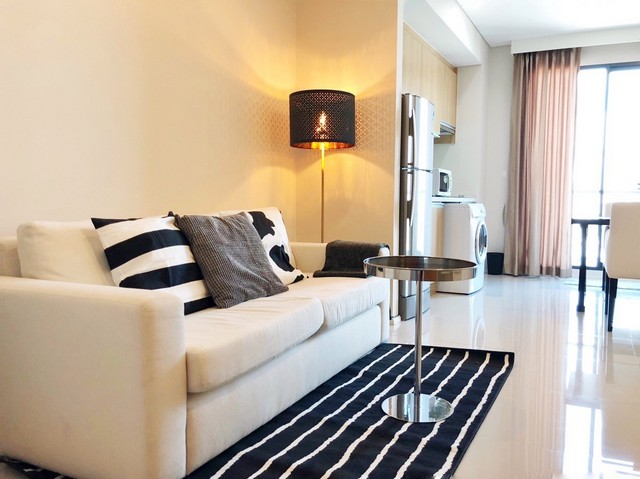 ให้เช่าและขาย Villa Asoke (วิลล่า อโศก) 1ห้องนอนใกล้MRTเพชรบุรี