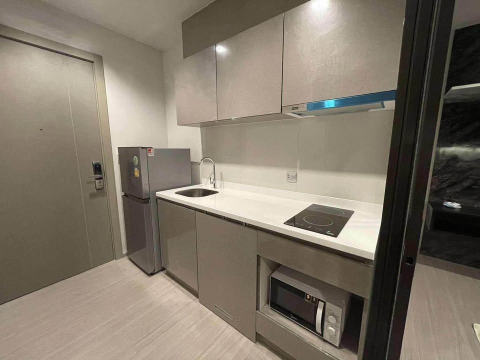 คอนโด Life Asoke - Rama 9 (ไลฟ์ อโศก - พระราม 9) High Rise โซนพื้นที่ MRT พระราม 9 ให้เช่าห้องแบบ Studio 1ห้องน้ำ ขนาดห้อง 28 ตรม. ชั้น 14 ตึก A