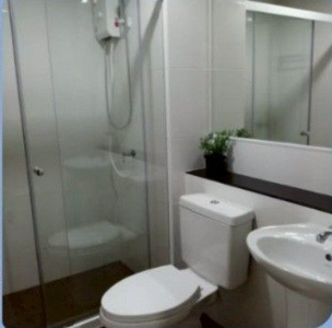 ให้เช่าห้องแบบ 1ห้องนอน 1ห้องน้ำ 1ครัวแยก โซนพื้นที่ BTS อ่อนนุช คอนโด Regent Home Sukhumvit 81 (รีเจ้นท์ โฮม สุขุมวิท 81) Low Rise ขนาดห้อง 28 ตรม. ชั้น 4 ตึก B