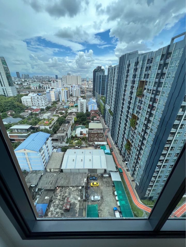 ปล่อยเช่าคอนโด Denim Jatujak (เดนิม จตุจักร) - 1ห้องนอน 1ห้องน้ำ 1ห้องนั่งเล่น - ใกล้ BTSหมอชิต/MRTจตุจักร - ขนาดห้อง 27.5 ตรม. ชั้น 18 ตึก A