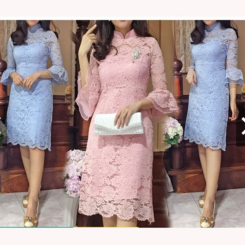 kudapy เดรสลูกไม้สีฟ้า/ชมพู แขนสามส่วนแต่งระบายบาน คอปิด กระโปรงทรงเอบาน มีซับในในตัว ซิบซ่อนด้านหลัง