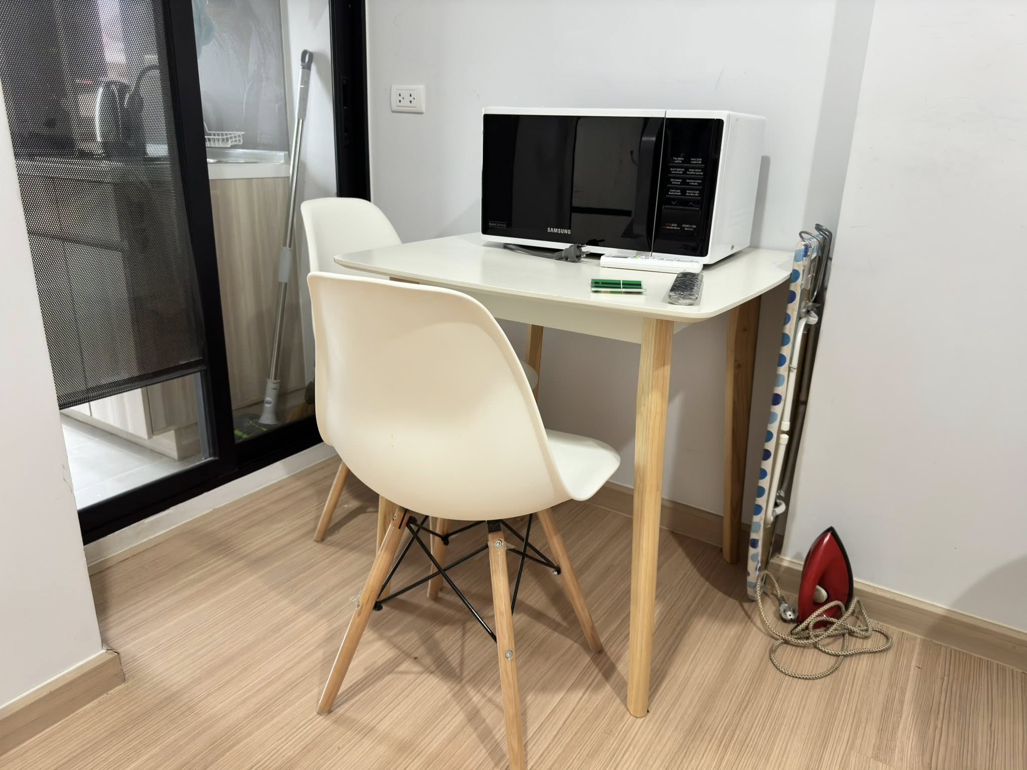 ให้เช่า Asher Sutthisan (แอชเชอร์ สุทธิสาร) 1 นอน 1น้ำ ขนาด 27 ตรม. ชั้น 4 ราคา 10,000 รถไฟฟ้าสุทธิสารและโชคชัย4