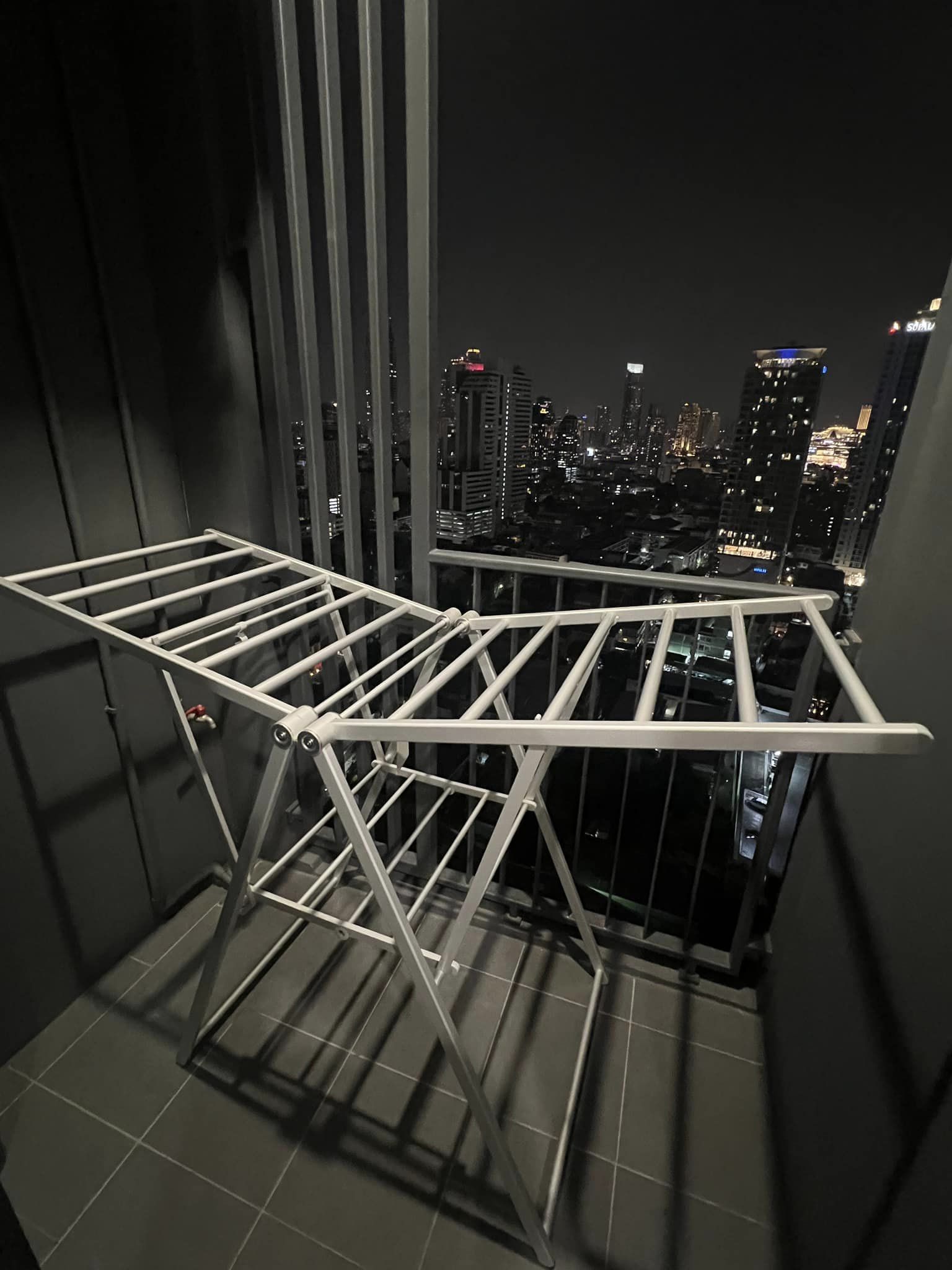 ให้เช่าคอนโด IDEO Chula - Samyan (ไอดีโอ จุฬา - สามย่าน) - ห้องแต่งสวยน่าอยู่พร้อมจองต่อรองได้ - การเดินทาง: MRT สามย่าน - ใกล้ สามย่าน มิตรทาวน์และจุฬาลงกรณ์มหาวิทยาลัย