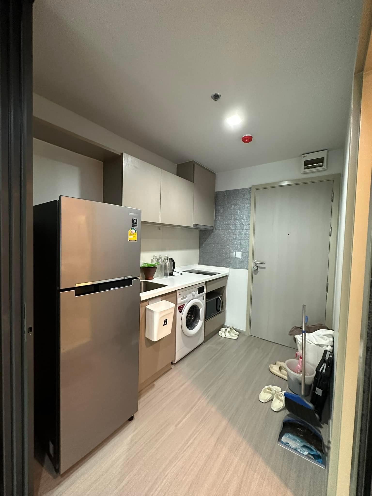 ปล่อยเช่าคอนโด Life Ladprao (ไลฟ์ ลาดพร้าว) - Studio 1ห้องน้ำ 1ห้องครัว - ใกล้ BTS ห้าแยกลาดพร้าว MRT พหลโยธิน - ขนาดห้อง 29 ตรม. ชั้น 25 ตึก A