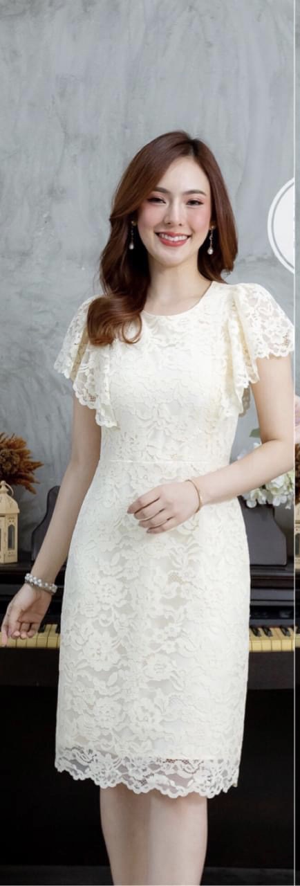 kudapy เดรสสั้นสีฟ้าคราม/สีครีม ลูกไม้แขนปีก สวยหวาน ลายลูกไม้สวย ใช้ผ้าลูกไม้อย่างดี ชุดนี้ใช้เชิงลูกไม้ทำระบายช่วงแขนและชายกระโปรง