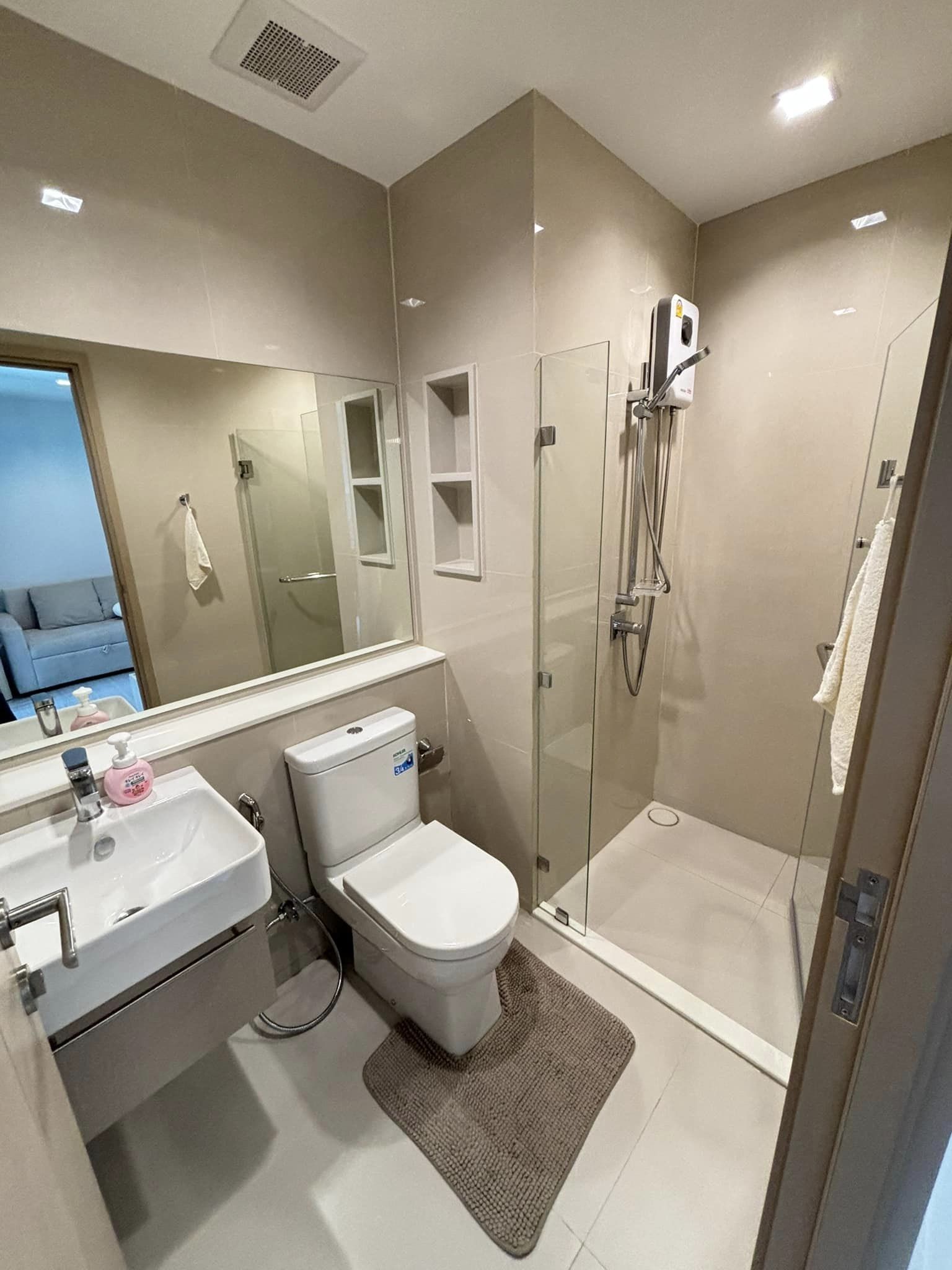 ปล่อยเช่าคอนโด Life Sathorn Sierra (ไลฟ์ สาทร เซียร์รา) - 1ห้องนอน 1ห้องน้ำ 1ห้องนั่งเล่น 1ห้องครัว - ใกล้ BTS ตลาดพลู / เดอะมอลล์ท่าพระ - ขนาดห้อง 32 ตรม. ชั้น 12