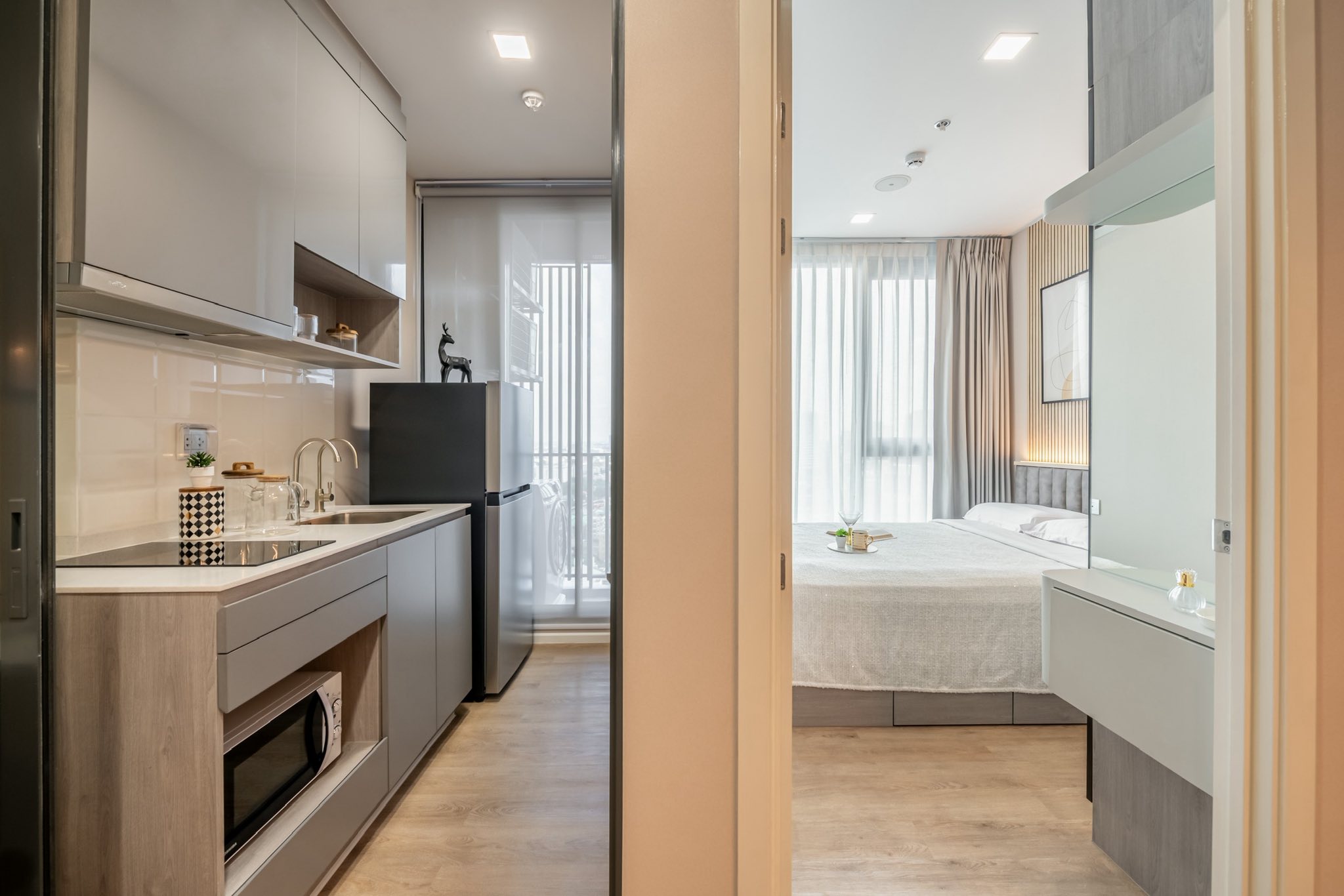 ให้เช่าคอนโด Modiz Rhyme Ramkhamhaeng (โมดิซ ไรห์ม รามคำแหง) High Rise โซนพื้นที่ รามคำแหง ห้องแบบ 1ห้องนอน 1ห้องน้ำ โซนครัวปิด ขนาดห้อง 26 ตรม. ชั้น 18