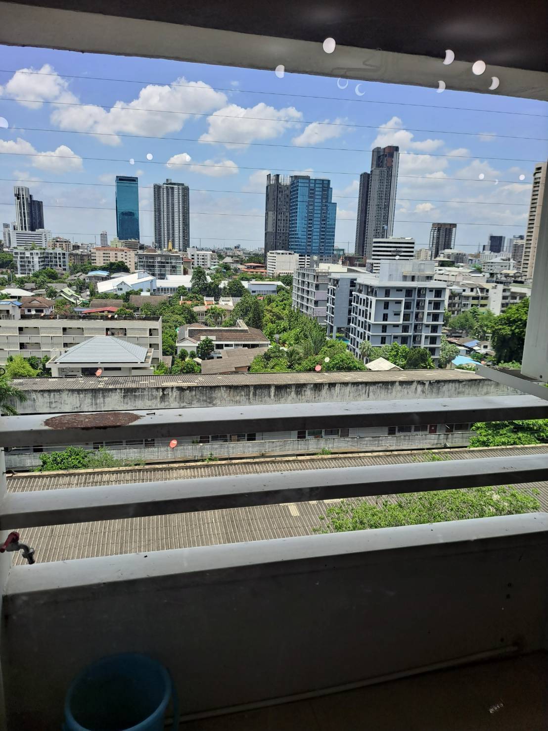 คอนโด Thonglor Tower (ทองหล่อ ทาวเวอร์) High Rise โซนพื้นที่ BTS ทองหล่อ ให้เช่าห้องแบบ Studio 1ห้องน้ำ ขนาดห้อง 50 ตรม. ชั้น 11 ตึก B