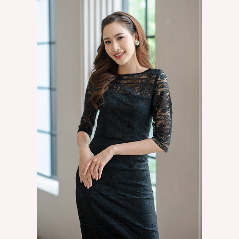 kudapy เดรสสั้นสีเขียว/สีชมพู/สีดำ ผ้าลูกไม้ลายดอกไม้สลับลายขวาง คอปาด แขนสี่ส่วน กระโปรงเข้ารูปทรงสอบ สวยแพงคลาสสิคสุดๆ