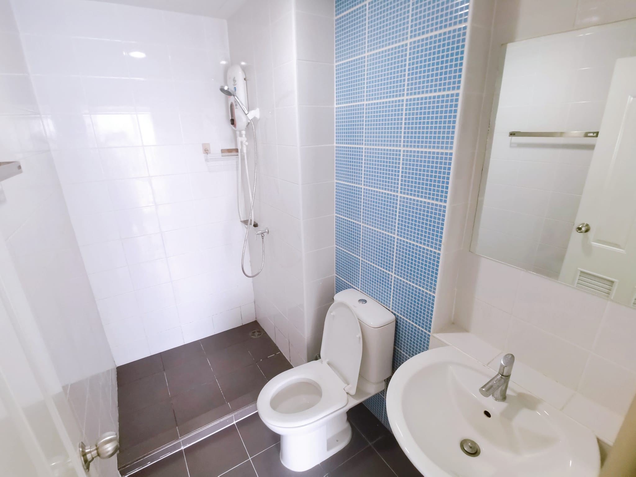 ปล่อยเช่าคอนโด เดอะ คิทท์ ติวานนท์ (The Kith Tiwanon) - 1ห้องนอน 1ห้องน้ำ 1ห้องนั่งเล่น - ใกล้ MRTห้าแยกปากเกร็ด/ตรงข้าม รร.สวนกุหลาบนนท์ - ขนาดห้อง 28 ตรม. ชั้น 6