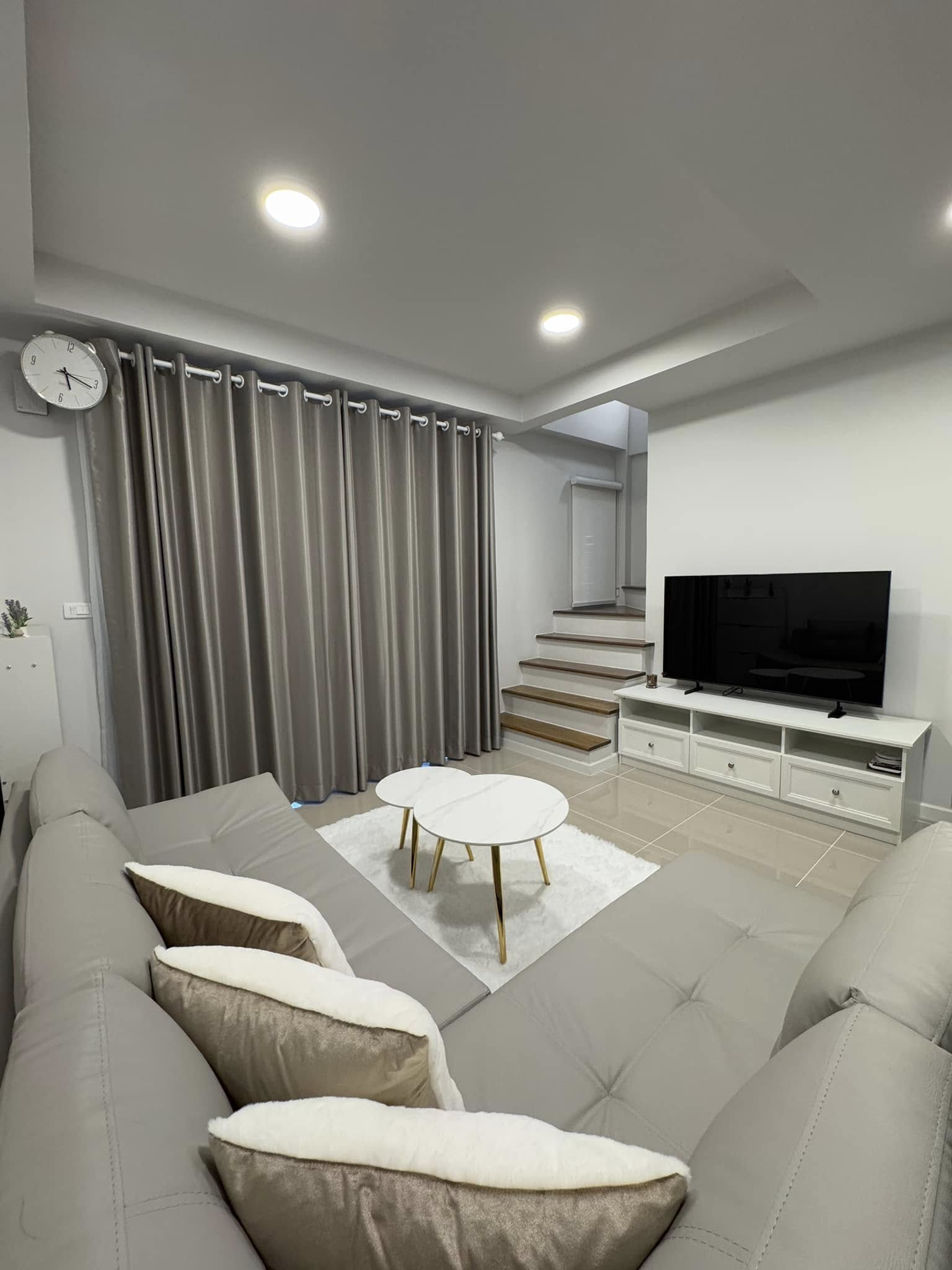 ให้เช่าทาวน์โฮม 3 ชั้น Q Prime Sukhumvit 77 (คิว ไพร์ม สุขุมวิท 77) - โซนพื้นที่ BTS อ่อนนุช เนื้อที่ 18.1 ตารางวา พื้นที่ใช้สอย 136 ตารางเมตร