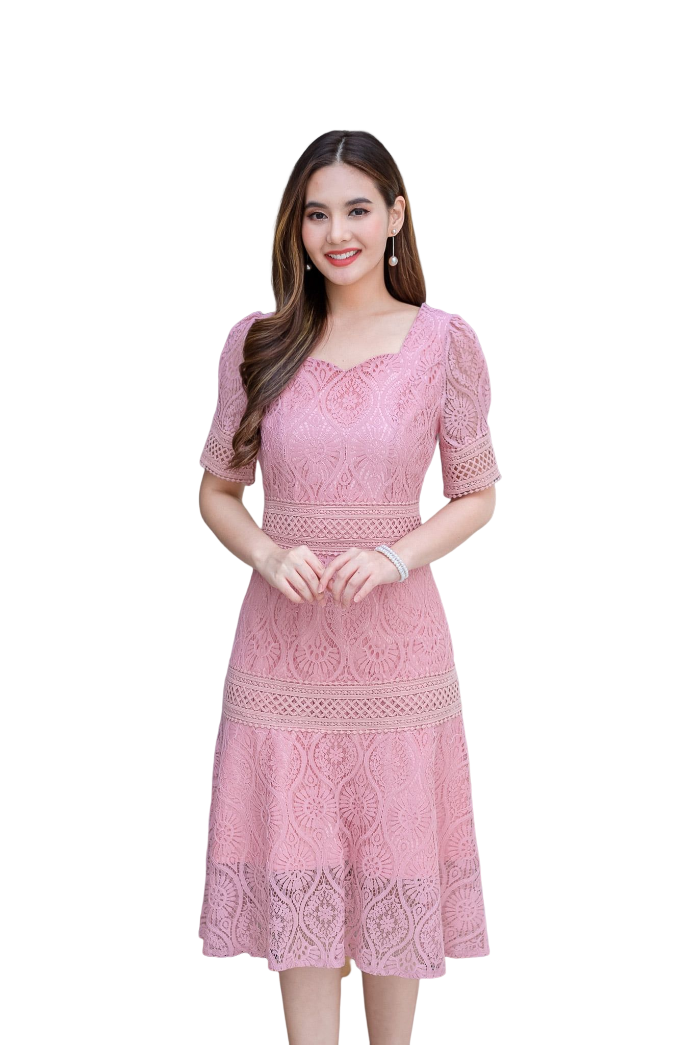 kudapy เดรสสั้นสีชมพู/สีดำ/สีแดง/สีม่วง/สีขาว เดรสผ้าลูกไม้ผ้าดีเนื้อนิ่ม ลายสวย ดีเทลแต่งลูกไม้คาดช่วงเอว และสะโพก