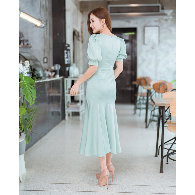 kudapy เดรสยาวสีเขียว/สีชมพู แขนตุ๊กตาคอวีผ้าใส่สบายสวยดูดี คุณหนูมากๆ