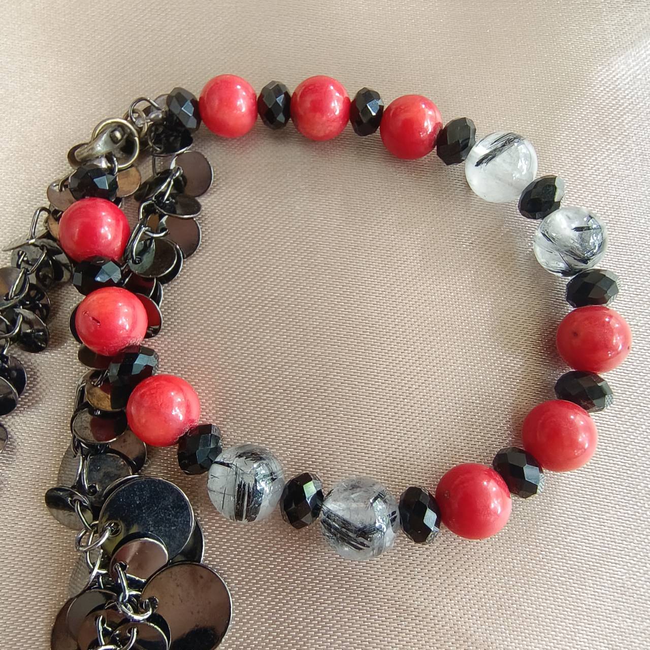 สร้อยข้อโซ่หินไหมดำกับปะการังแดง Black Tourmaline Quartz