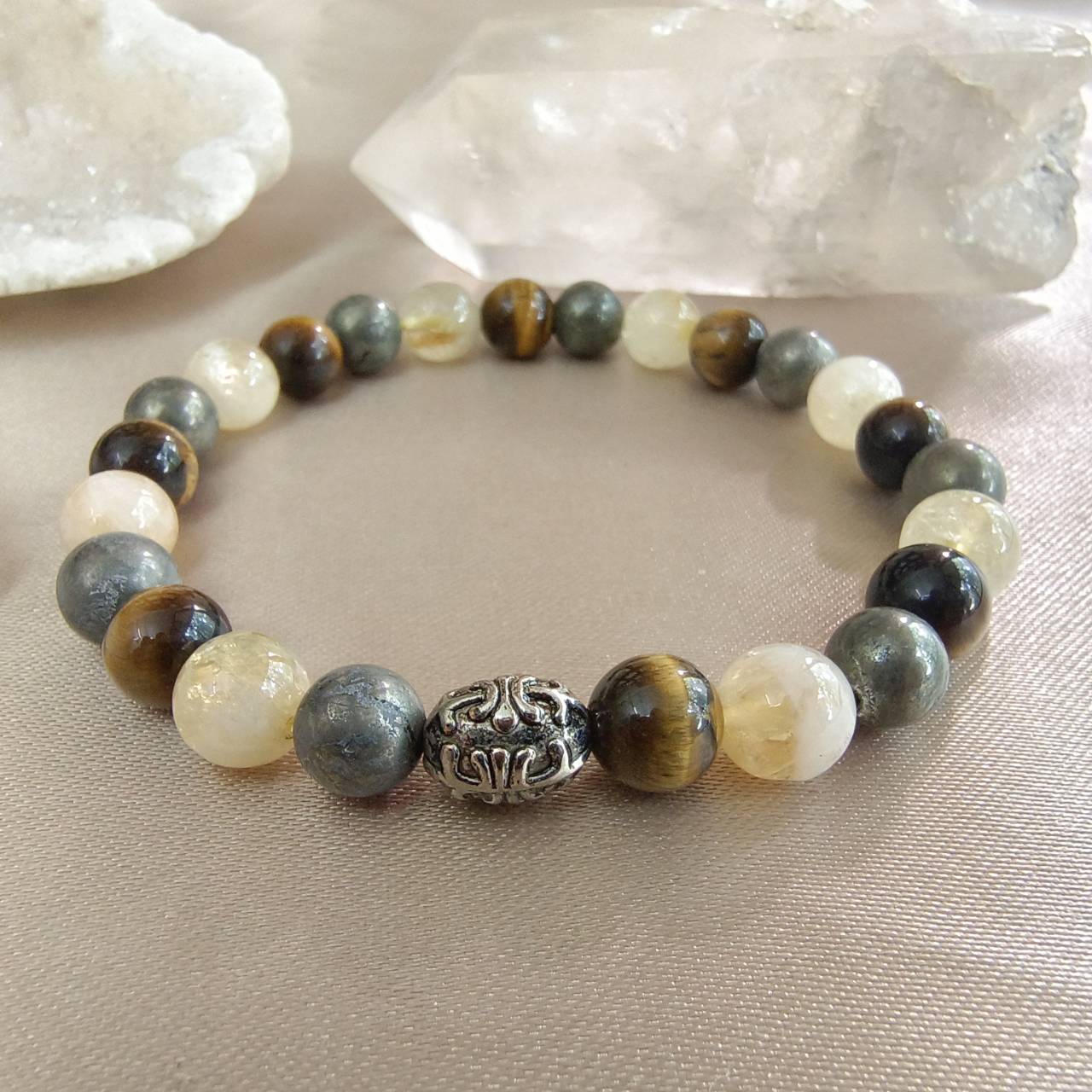 สร้อยข้อมือหินซิทรินร้อยกับไพไรต์และหินตาเสือ