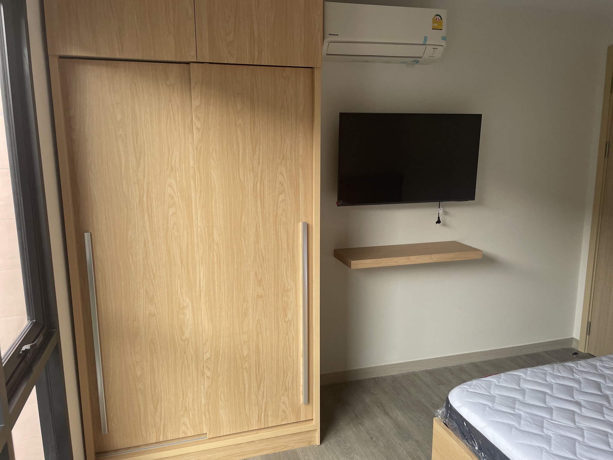 ปล่อยเช่าคอนโด The Shade Sathon 1 (เดอะ เชดด์ สาทร 1) - 1ห้องนอน 1ห้องน้ำ 1ห้องนั่งเล่น - ใกล้ MRT คลองเตย - ขนาดห้อง 40 ตรม. ชั้น 7 ตึก B