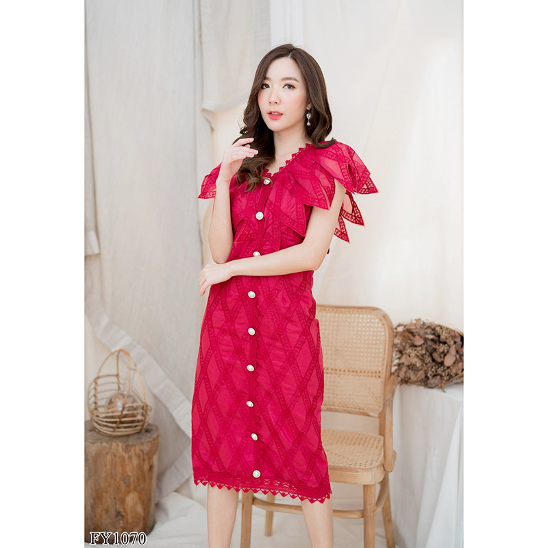 kudapy เดรสยาวสีขาว/สีแดง/สีชมพู คอวีปกระบายกระดุมเหลี่ยม