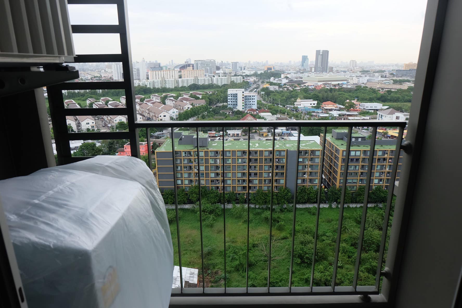 ยู ดีไลท์ @ หัวหมาก สเตชั่น ให้เช่า ขนาด 34 ตรม. เฟอร์พร้อมเข้าอยู่