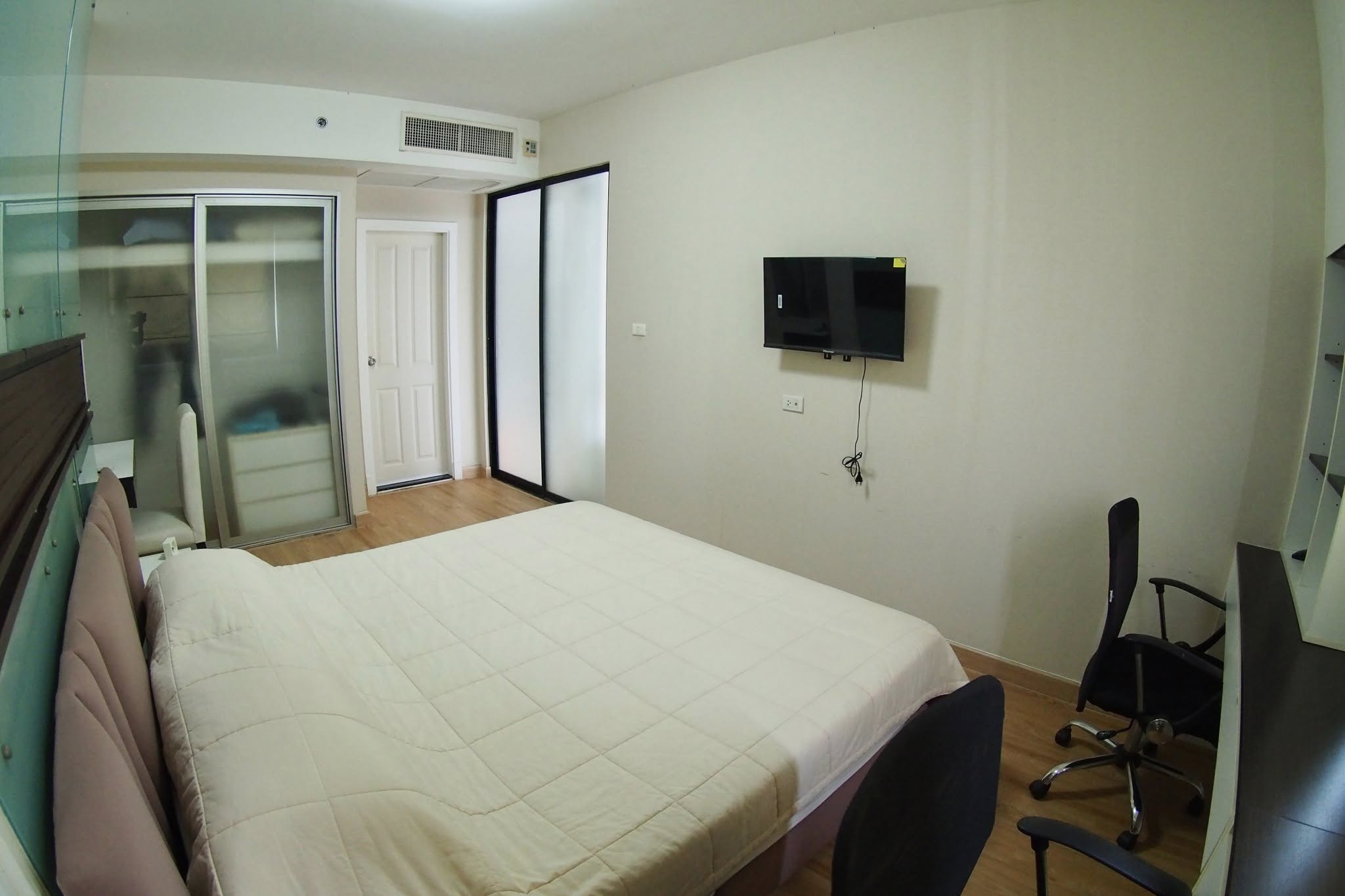 ให้เช่าห้องแบบ 1ห้องนอน 1ห้องน้ำ โซนพื้นที่ ติด มศว. MRT เพชรบุรี คอนโด Supalai Premier Place Asoke (ศุภาลัย พรีเมียร์ เพลส อโศก) High Rise ขนาดห้อง 64 ตรม. ชั้น 22